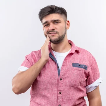 Why Your Teeth Hurt When Chewing: The Role of Hidden Plaque