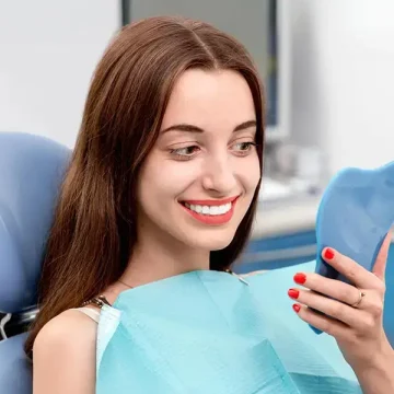 Have Crowded Lower Teeth? Discover How Invisalign Can Help Straighten Your Smile